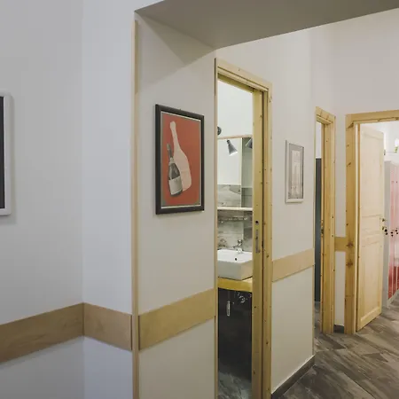 Palazzo San Vincenzo 3* サン・ジョルジョ・ア・クレマーノ