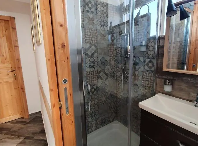 فندق مبيت وإفطار Palazzo San Vincenzo سان جورجو أ كريمانو