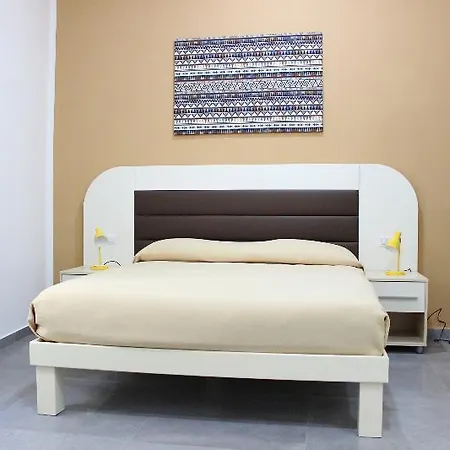 Palazzo San Vincenzo 3* Neapol