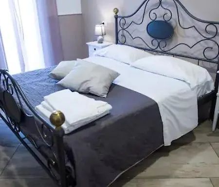 Palazzo San Vincenzo Bed & Breakfast Naples
